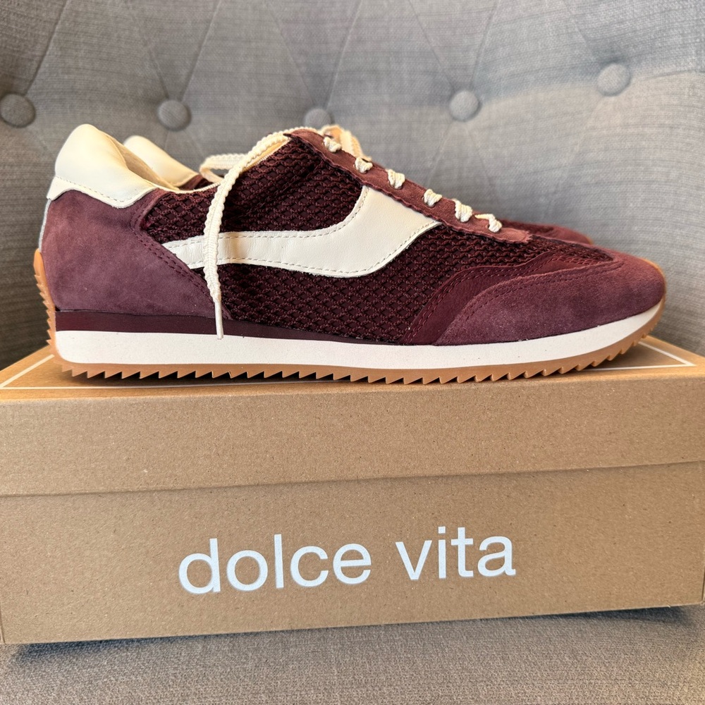 Dolce Vita B.NTCD Mesh Sneakers Burgandy Cranberry 11 New Retro Shoes